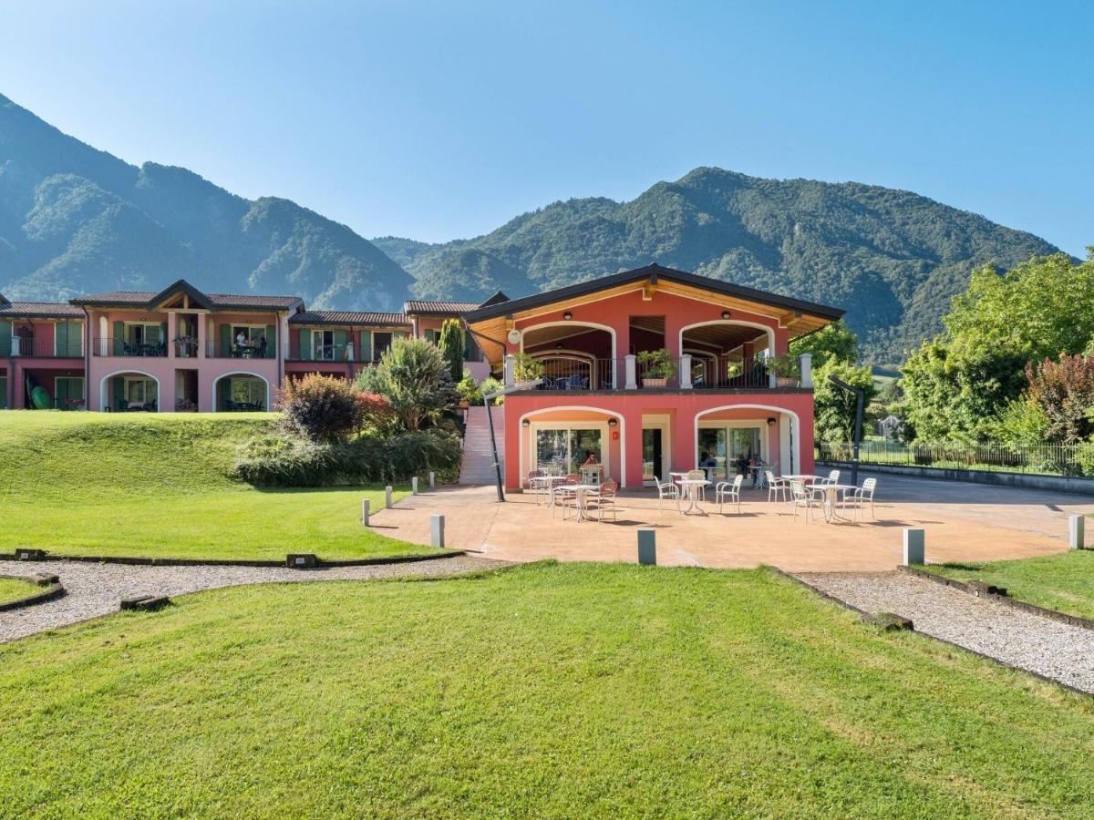 Spacious Apartment In Idro With Shared Pool Crone Екстериор снимка